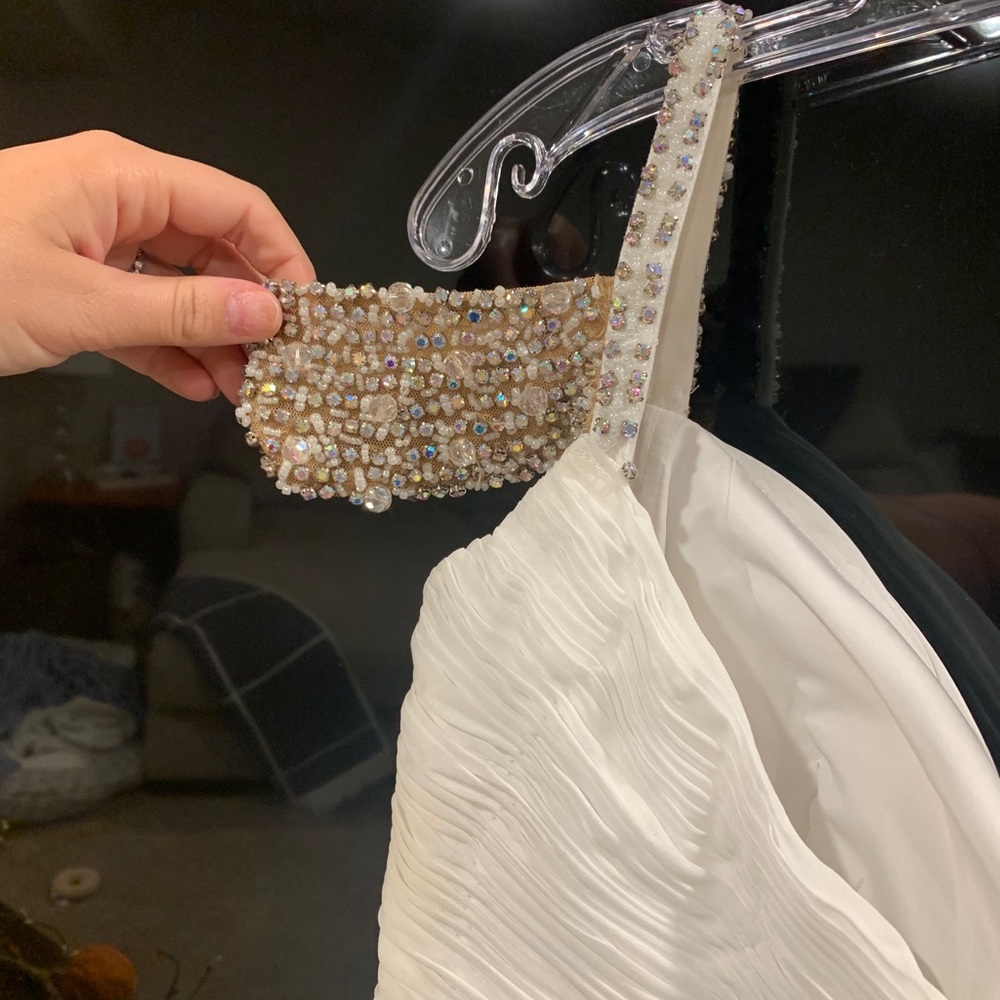 PROM DRESS - Picture 10 of 12